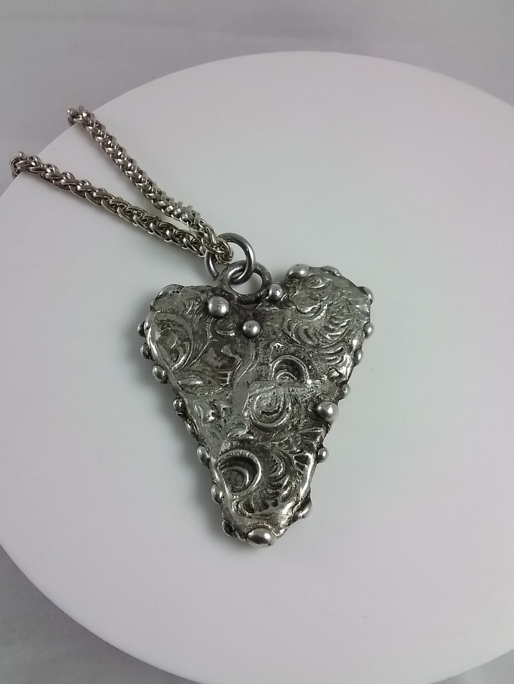 Large Vintage -Style Brutalist Ornate Silver-Tone Artisan Heart Pendant Necklace